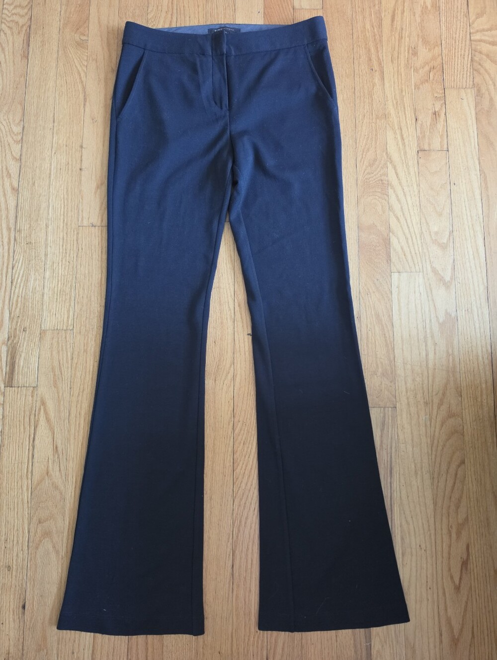 BCBGMaxazria Mid Rise Flare Knit Trouser Pants Black Sz 4